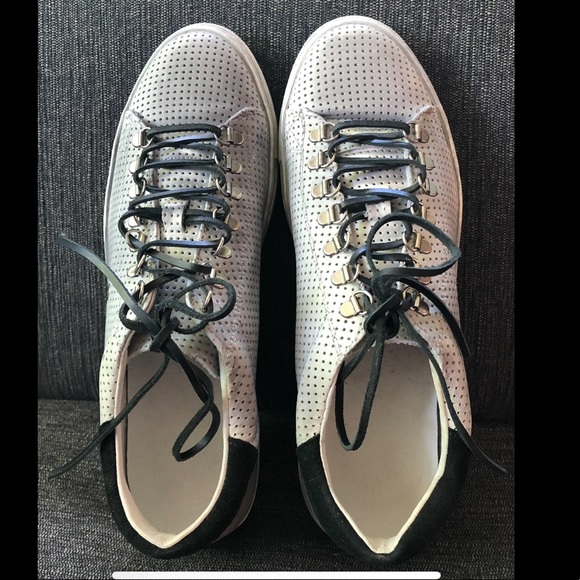 Rogue Light Grey lace-up round toe sneakers - Picture 3 of 7